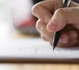 Ufba abre concursos para professores com salários de até R$ 13 mil