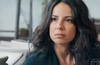 'Três Graças': Zenilda arma barraco e parte para cima de Arminda