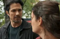 Três Graças: Paulinho descobre segredo de Gerluce e namoro é ameaçado