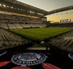 Clubes superendividados representam dilema que ameaça o futebol