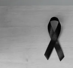 Luto no trabalho: como lidar com a perda de um colega