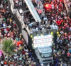 Reconhecimento Facial localiza 2 foragidos durante festa em Salvador