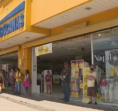 Rede varejista oferece vagas de emprego para o fim de ano em Salvador