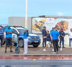 Salvador tem primeira blitz educativa sobre uso de patinetes elétricos