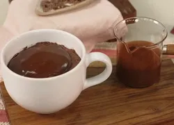 A receita fácil de brownie de caneca que fica pronta em 5 minutos
