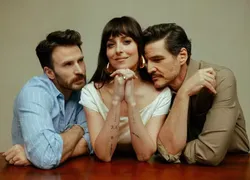 'Amores Materialistas', romance com Pedro Pascal, estreia nos cinemas