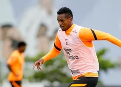 Atacante Jô, ex-Corinthians, é preso por falta de pagamento de pensão