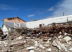 Capela desaba e só parede com imagem de Jesus fica intacta na Bahia