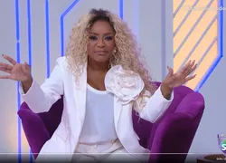 Cariúcha rebate criticas durante ao vivo e debocha: 'Pode meter o pau'
