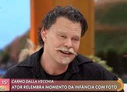 Carmo Dalla Vecchia exibe novo visual na Globo e web reage: 'Pavoroso'