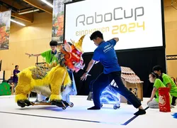 Competidores de 40 países disputam a 'Copa do Mundo da Robótica'