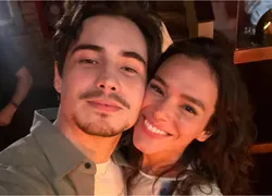 Amigo de Bruna Marquezine 'entrega' momento com suposto affair