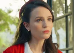 Êta Mundo Melhor: Estela descobre segredo de Celso e acaba com romance