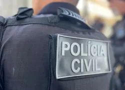 Homem é morto dentro de carro após marcar encontro pela internet