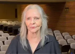 Internada, Angela Ro Ro não consegue se comunicar