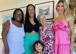 Lore Improta encanta com homenagem aos avós de Liz: 'Abençoados'