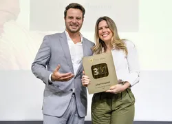 Não é sobre estofados. É sobre legado