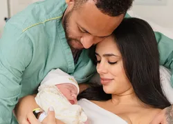 Neymar e Biancardi revelam primeiras fotos de Mel, 2ª filha do casal