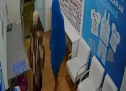 Pai leva filho adolescente até delegacia após furto em lavanderia