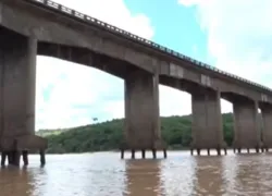 Ponte sobre o Rio Jequitinhonha será reaberta para veículos no dia 20