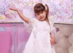 Roupas dos filhos de Virginia para festa custam fortuna e valor choca
