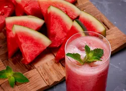 Saiba porque comer melancia em jejum deixa a pele perfeita e saudável
