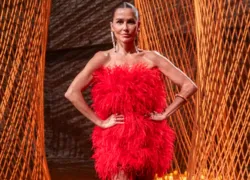 Terceira Metade: Deborah Secco brilha no comando de reality de trisais