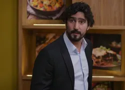 'Vale Tudo': Ivan se surpreende ao reencontrar Raquel e faz pedido