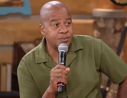 A Fazenda 17: eliminado, Toninho Tornado se choca e ataca Dudu Camargo