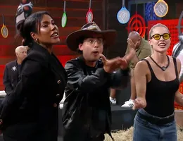 A Fazenda: Carol e Saory vão para cima de Mesquita e Duda com ataques