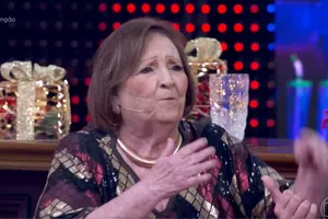 Dona Déa dá resposta sobre peru e deixa Luciano Huck sem reação