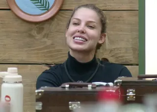 A Fazenda 17: Saory faz grave acusação contra Shia e espanta Dudu