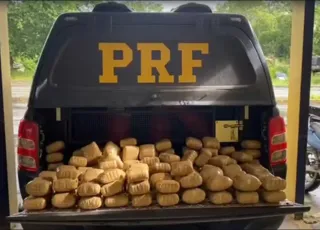 Casal é preso com 79 kg de haxixe escondidos em carro no sul da Bahia