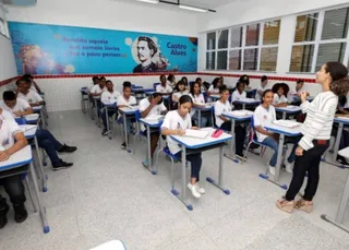 Cursos de férias gratuitos são ofertados para alunos da rede estadual