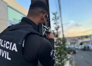 Mulher apontada como gestora financeira de facção é presa na Bahia