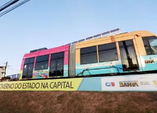 VLT apresenta trens; testes começam no início de 2026