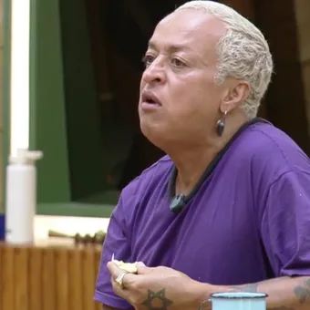 A Fazenda 17: Walério surta com Carol Lekker e detona peoa