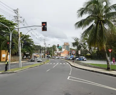 Avenida de Salvador é duplicada após obras de requalificação; confira