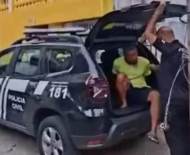 Homem com tornozeleira é preso suspeito de furtar turista em Salvador