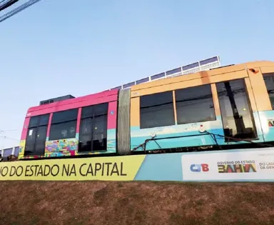 VLT apresenta trens; testes começam no início de 2026