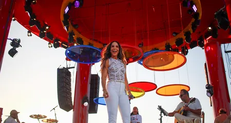 Clareou: Ivete Sangalo engole desconfiança e faz um dos melhores shows