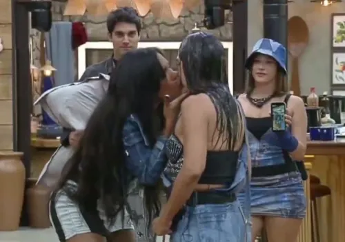 
					A Fazenda 17: Yoná desabafa após beijo polêmico de Carol: 'Não pedi'
				
				