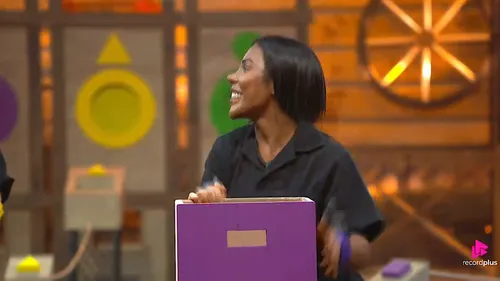 
					A Fazenda: Galisteu dá bronca em Saory após piti e alerta de expulsão
				
				