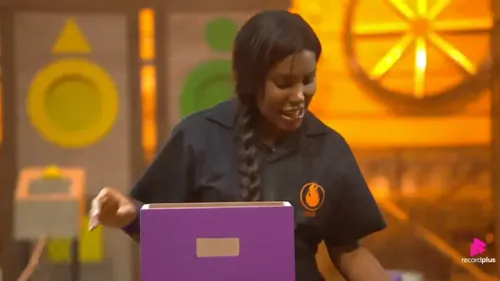 
					A Fazenda: Galisteu dá bronca em Saory após piti e alerta de expulsão
				
				