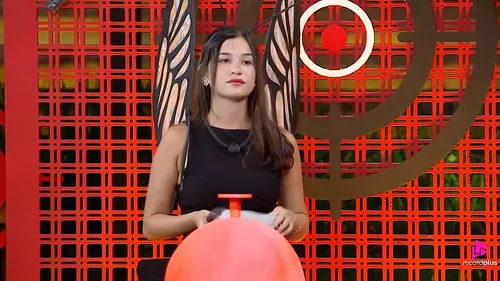 
					A Fazenda 17: Saory explode, destroça Duda e Dudu intervém
				
				