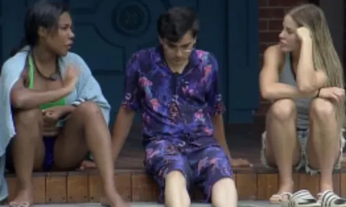 
					A Fazenda 17: Carol e Saory colocam Dudu na corda bamba após covardia
				
				