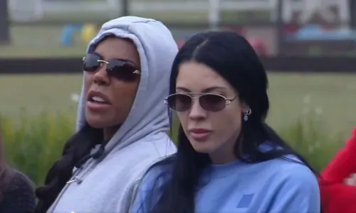 
					A Fazenda: Gaby Spanic revela peoas mais 'porcas' da edição; veja quem
				
				