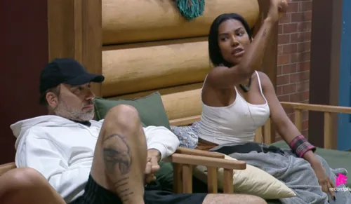 
					A Fazenda 17: Carol se revolta com Saory por perdoar traição de Dudu
				
				