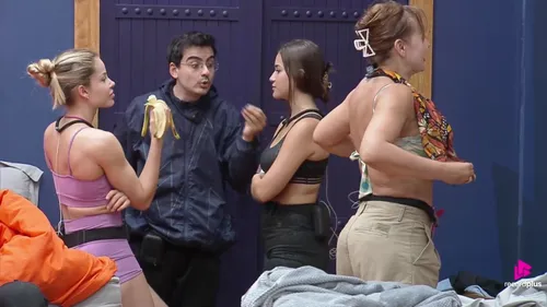 
					A Fazenda 17: Duda e Will confrontam Dudu após dividirem cama na Baia
				
				