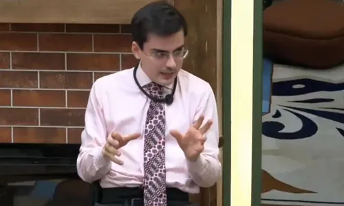   					Da camisinha aos gritos: Dudu Camargo vira o terror de A Fazenda 17  				  				